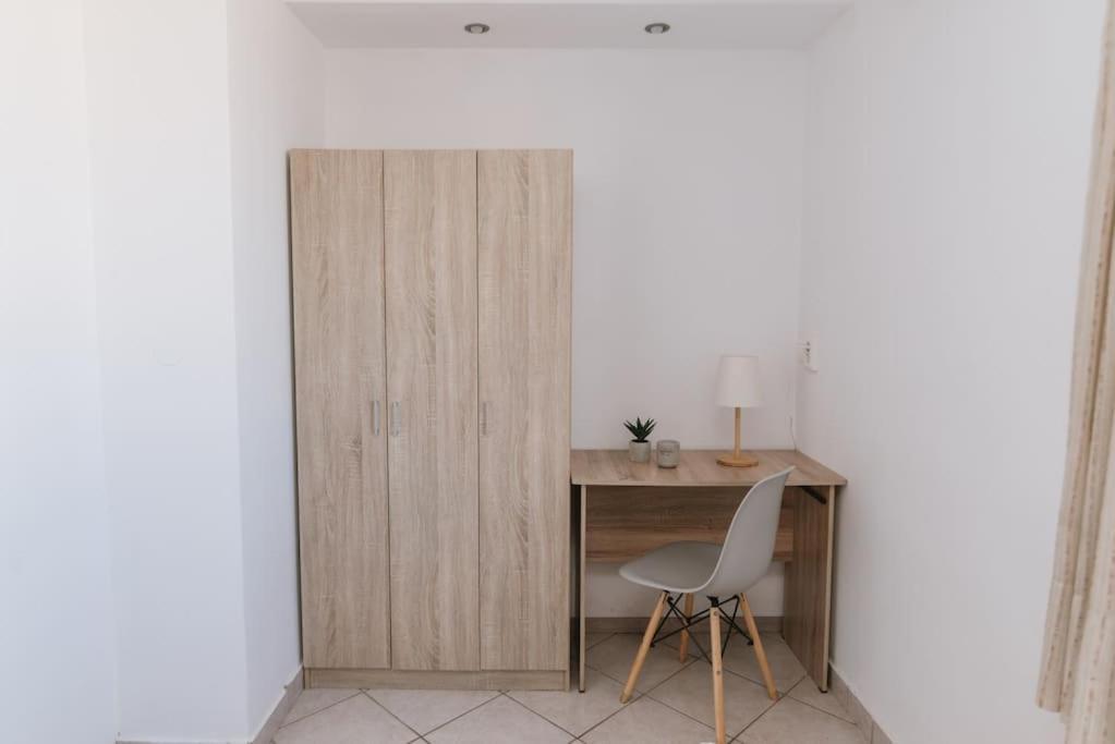 Sunny Apartment For Couples & Friends In Centre Heraclión Exterior foto